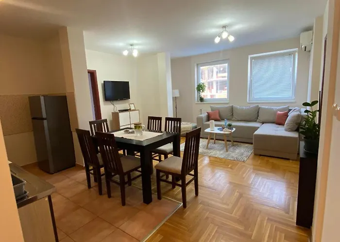 D Apartment Free Private Parking Fast Wi-Fi